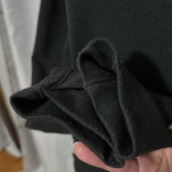 Under Armour Cowl Neck Top-S-Side Zip Pockets-Thumb Covers-Longer Length-Gray - Picture 6 of 16